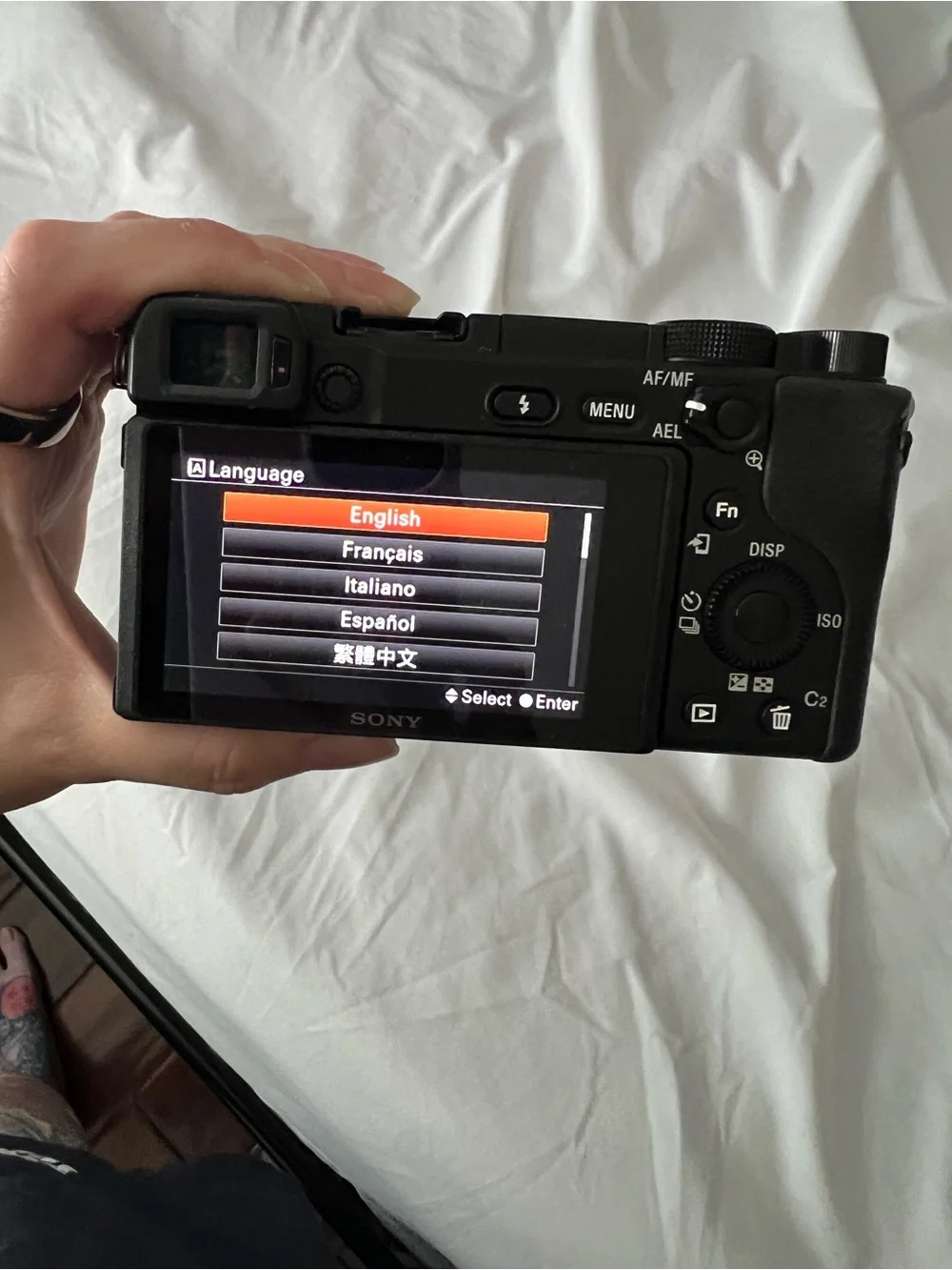 Sony Alpha 6400 APS-C Mirrorless Camera 4K W/ E PZ 16-50mm f/3.5-5.6 OSS Lens